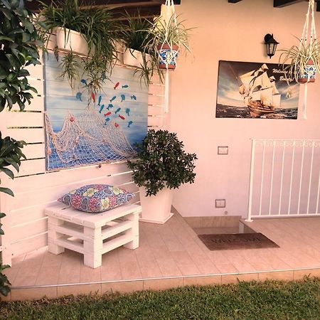Il Bounty - Struttura Per Soggiorni Brevi - Fontane Bianche Exterior foto